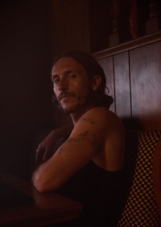 Austyn Gillette Announces New EP ‘Moments’